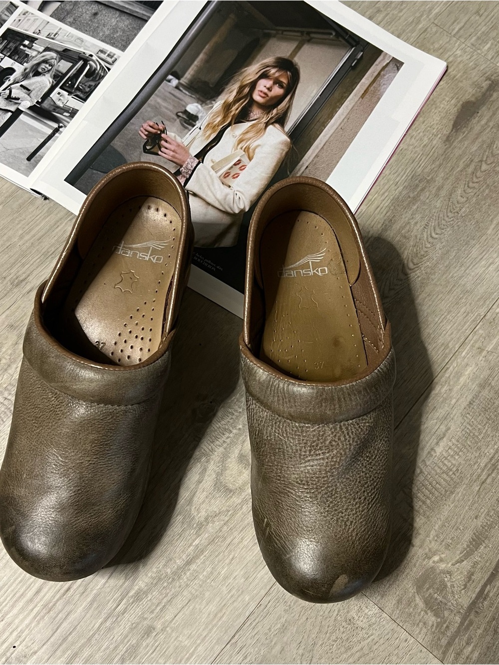 Dansko Brown Leather Clogs EU 37 US 6.5-7 Slip-On Mules